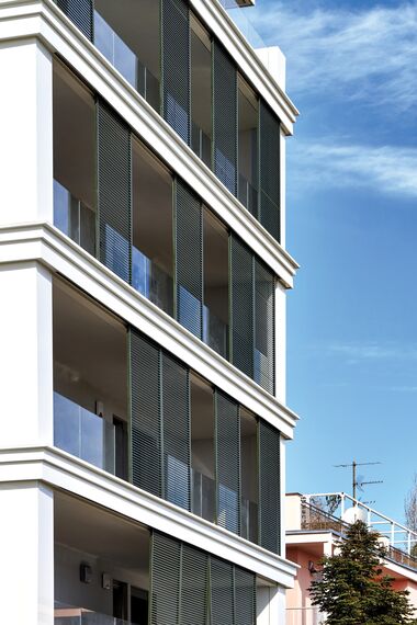 BriseSoleil 40 Solar Shading, CS 77 Hidden Vent Windows and SlimPatio 68 Sliding & Folding - Palazzo Arbà located in Genoa, Italy