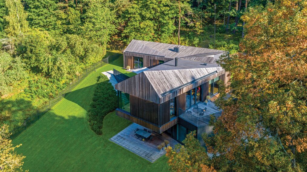 CS 86-HI (c) Cancelled Systems and CW 50-HI Façades - Valley Villa located in Vilnius, Lithuania