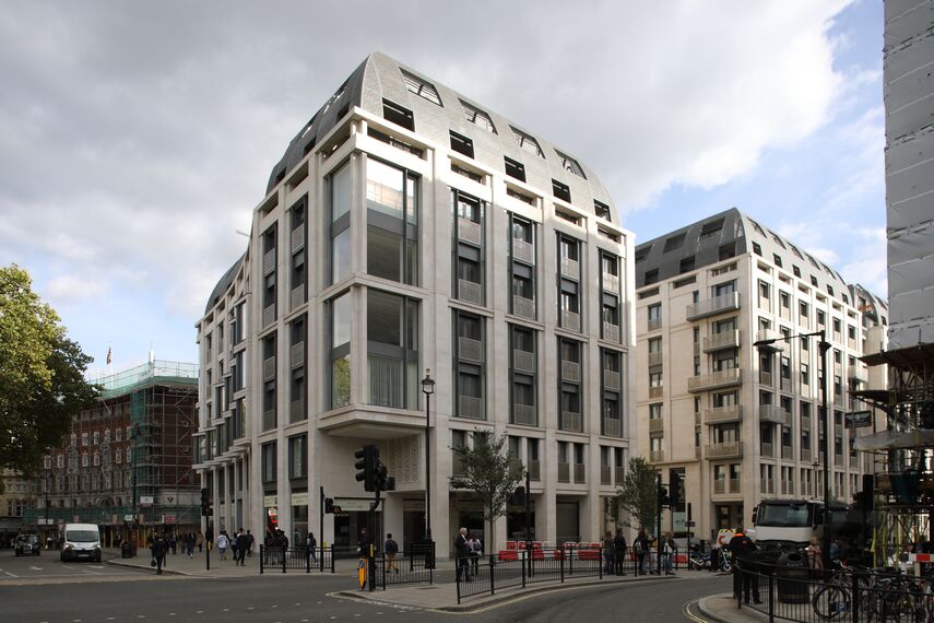ConceptSystem 77 Doors, ConceptPatio 130 Sliding & Folding, CS 86-HI (c) Cancelled Systems, CW 86 Standard Façades and CW 86-EF Façades - 190 The Strand located in London, United Kingdom