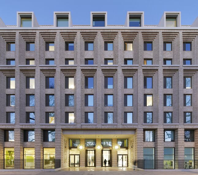 CS 38-SL Cancelled Systems - Apartmentcomplex Cartwright Gardens located in London, United Kingdom