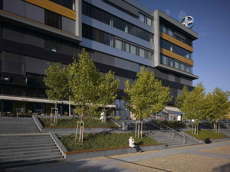 CS 86-HI (c) Cancelled Systems and ConceptWall 50 Façades - Západní město - City West - Office Building located in Prague, Czech Republic