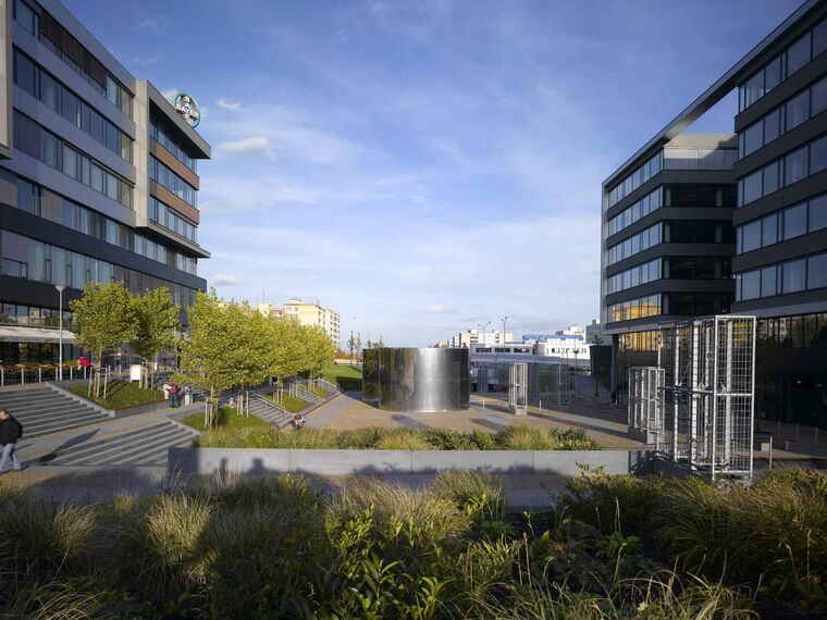 CS 86-HI (c) Cancelled Systems and ConceptWall 50 Façades - Západní město - City West - Office Building located in Prague, Czech Republic