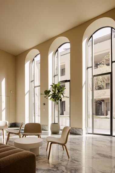 SlimLine 38 Windows - Edificio Pharmacia located in Porto, Portugal
