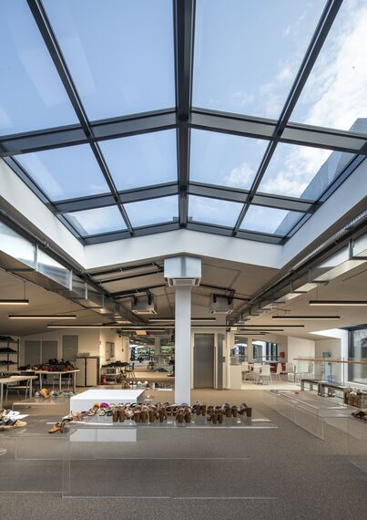 BriseSoleil 100 Solar Shading, CW 50-SC Façades and ConceptWall 50 Façades - Venezia in Warsaw located in Warsaw, Poland
