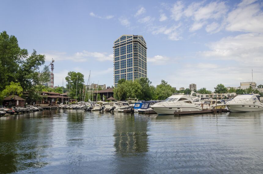 MasterLine 8 HI Windows and CW 50-HI Façades - Bartolomeo Resort Town located in Dnipropetrovsk, Ukraine