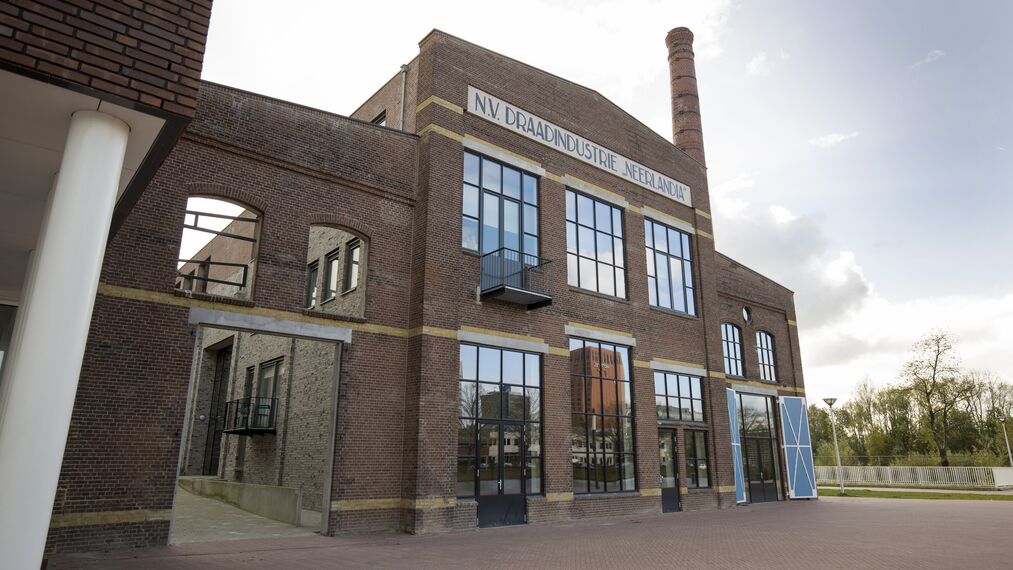 CS 24-SL Cancelled Systems, SlimLine 38 Standard Windows and SlimLine 38 Classic Windows - Neerlandia located in Utrecht, The Netherlands