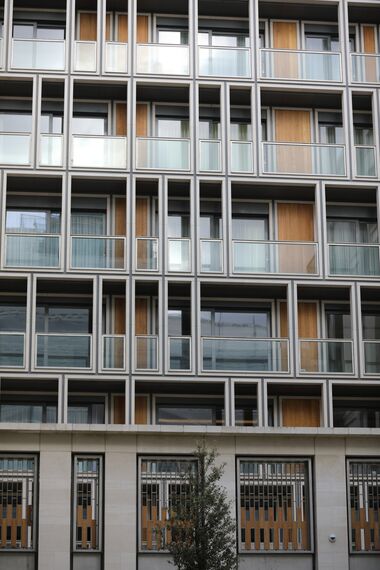 ConceptSystem 77 Doors, ConceptPatio 130 Sliding & Folding, CS 86-HI (c) Cancelled Systems, CW 86 Standard Façades and CW 86-EF Façades - 190 The Strand located in London, United Kingdom