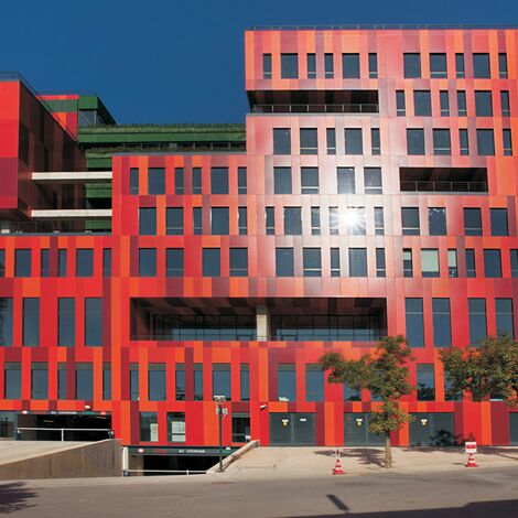CS 86-HI (c) Cancelled Systems and CW 50-SC Façades - Business center Lapishan located in Istanbul, Turkey