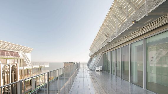 HiFinity Sliding & Folding, ConceptSystem 59Pa Doors, ConceptWall 50 Façades and SlimLine 38 Ferro Windows - Prata Riverside village located in Lisbon, Portugal