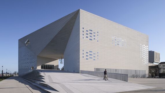 ConceptDoor 68 Doors, ConceptWall 86 Façades, ConceptPatio 130 Sliding & Folding and ConceptWall 50 Façades - LA MÉCA located in Bordeaux, France